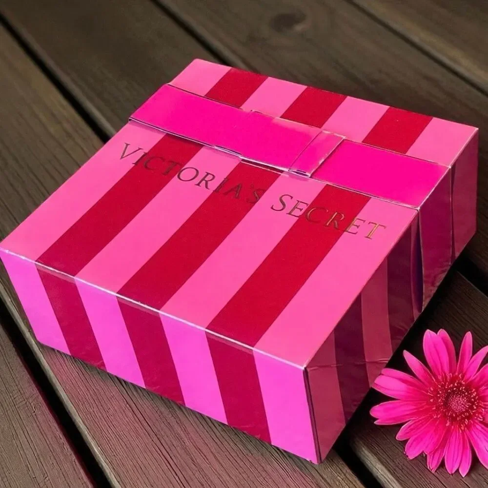 NWT Vintage Y2K Rare Victoria's Secret Pink 10Hx10”Wx4”D Striped Gift Box w/ Bow